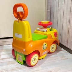 わんわんウータン　乗用玩具　手押しカート　手押し車の画像