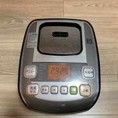 IRIS OHYAMA 圧力IH炊飯器 3合 圧力IH式 31銘柄炊き分け機能 極厚火釜 大火力 玄米 ブラック RC-PA30-Bの画像