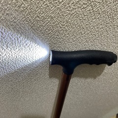 ４つ足　4点　訳あり　照明付き　介護　杖　の画像