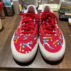 アディダスＸディズニー　コラボスニーカー　の画像