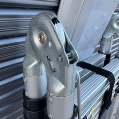 多機能　収縮脚立　キャ
タツの画像