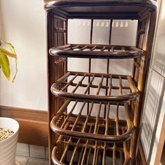 スリッパ/シューズラック籐の画像
