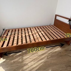 シングルベッド〈TrueSleeper低反発枕付き〉の画像