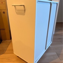 【無料】可動棚（ニトリ？）の画像