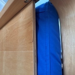 IKEAの椅子の足置き場の画像