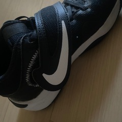 バスケット用シューズの画像