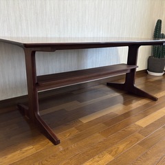 リビングテーブル、ソファセットの画像