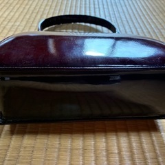 バーガンディ　バッグの画像