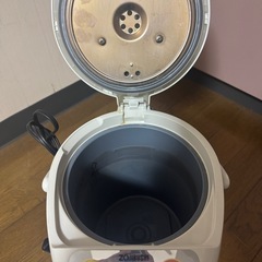 電気ポットの画像