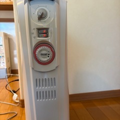 動作確認済デロンギ オイルヒーター D091549ECF｜外観良好・引き取り限定の画像