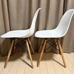 2脚セット　イームズ チェアー　リプロダクトチェアーの画像
