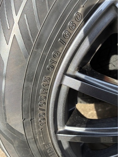 195/65R15スタッドレスタイヤ　ヨコハマアイスガードiG60 トヨタプリウス50系