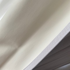 カーテンの画像