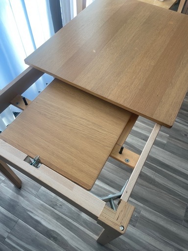IKEA 伸縮式ダイニングテーブル　エーケダーレン　　