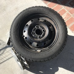 中古スタッドレスタイヤ155/65R13の画像