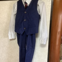 140㌢、男の子用スーツセットです。の画像