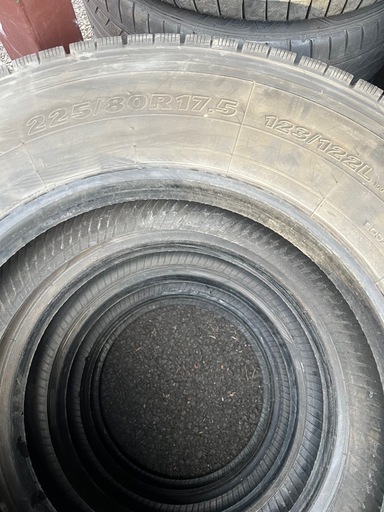 225/80R17.5, ヨコハマタイヤ,2021年-3本,2020年-1本