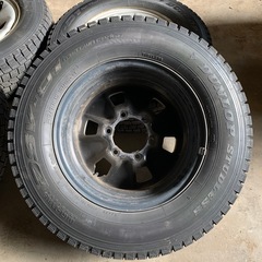 昔のハイエース　スタッドレスの画像