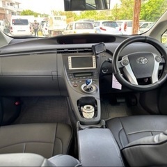 平成22年式 プリウス グレードSの画像