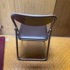 パイプ椅子　引き取り早い方優先の画像