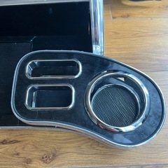 30プリウス　フロントテーブルの画像