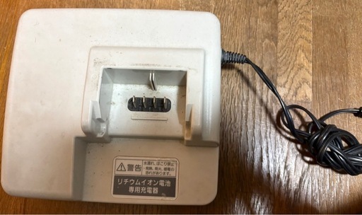 値下げしました。パナソニック電動自転車　バッテリー、充電スタンド付き