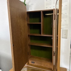 木製ドレッサー、三面鏡化粧台の画像