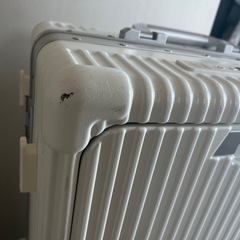 【日程調整中】スーツケースの画像