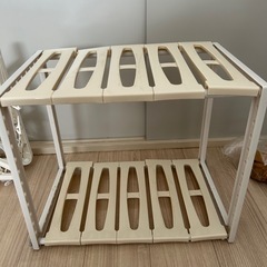 キッチン棚　洗濯物干し の画像