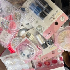 ネイルパーツ、ストーンなどまとめ売りの画像