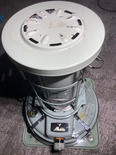 アラジン ブルーフレームヒーター　芯もたっぷりあります　石油ストーブ　屋外、停電時に