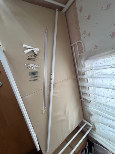 IKEAで購入したロフトベッドです。