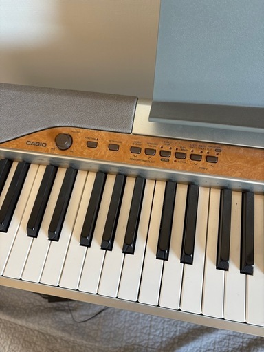 電子ピアノ　カシオ　プリヴィア