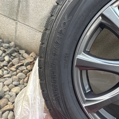 DUNLOP 215/60R16 スタッドレスタイヤとDUFACTホイールセットの画像