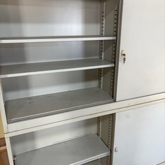 コクヨスチールキャビネット　書庫　3台まとめて　鍵有り　の画像