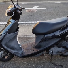 スズキ　原付バイク　スクーター　50cc  メットイン　の画像