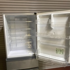 AQUA 4ドア冷蔵庫　355L  2017年製　ＡＱＲ－３６１Ｆの画像