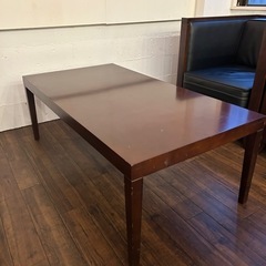 ソファ、机セットの画像