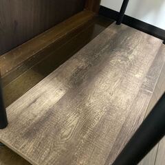 【無料】木目調 3段ラック／棚・収納・店舗什器に（直接引き取り）の画像