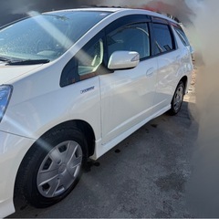 フィットシャトルGP2ハイブリット低走行の画像