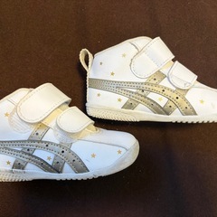 アシックス子どもシューズ 12.5（ゴールドライン）の画像