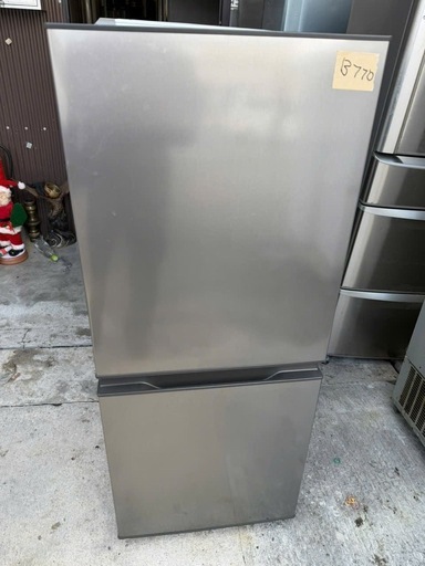 NO B770?福岡市内配送設置無料✨?冷蔵庫 シルバー AQR-14N-S [幅49.5cm /135L /2ドア /右開きタイプ 
