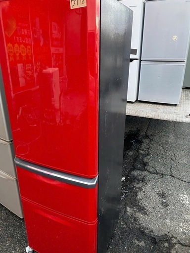 NO B778?福岡市内配送設置無料✨?三菱 【右開き】370L 3ドアノンフロン冷蔵庫 イタリアンレッド MR-C37EZ-R