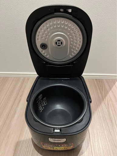 中古品　IHジャー炊飯器　大火力IH 5.5合　アイリスオーヤマ