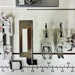 ジャノメミシン　elna excellence 730 テーブル付き　の画像