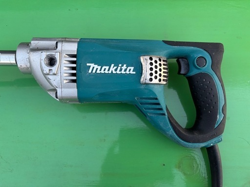 マキタUT2204カクハン機