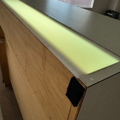 木製ダウンライト付ホワイトシェルフの画像