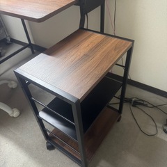（ニトリ）収納棚・ライト付き学習デスク3点セット（椅子＋ワゴン）すぐ使えます！の画像