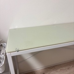 ホワイト　ガラス　デスクの画像