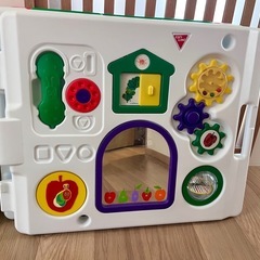 はらぺこあおむし　日本育児のミュージカルキッズランドDXのベビーサークル の画像